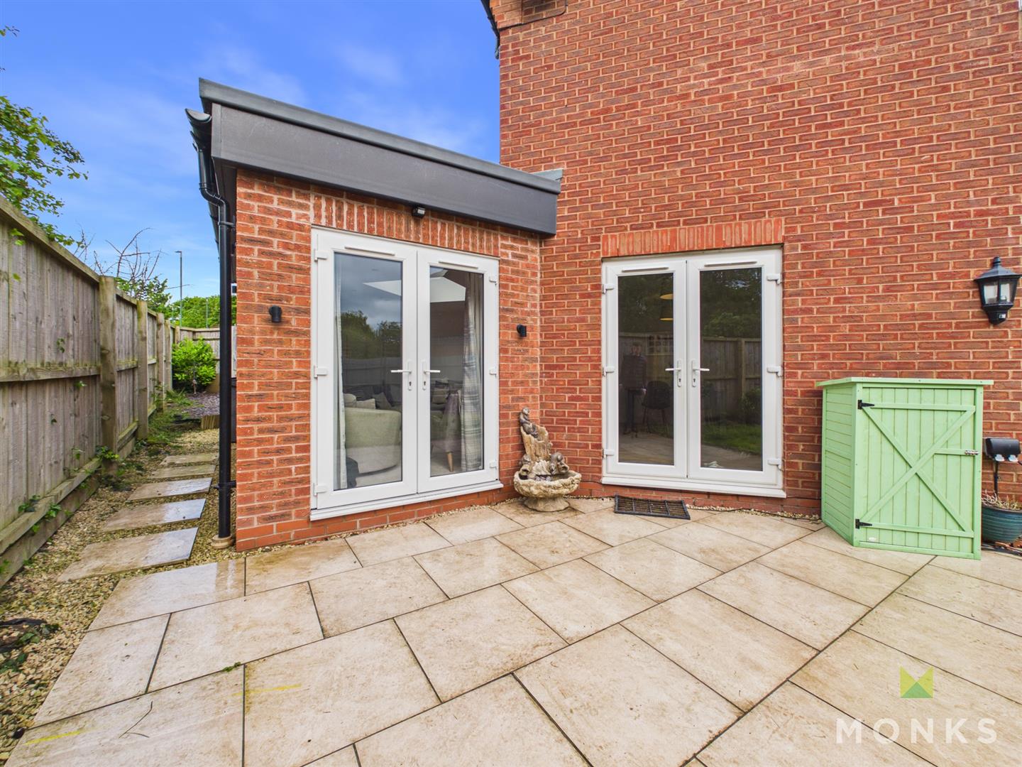 28 Holgate Drive, Shrewsbury, SY1 4TD For Sale